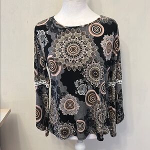 Amana Black Brown  Graphic 3/4 Statement Sleeve Blouse Size S EUC